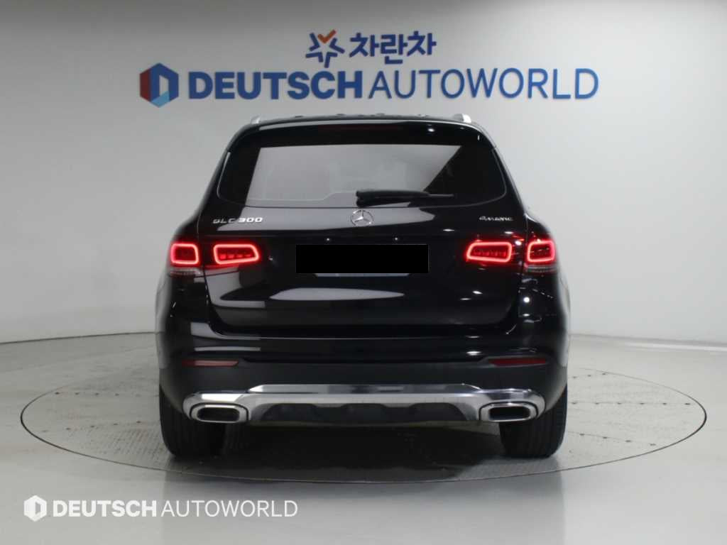 Mercedes-Benz GLC-Class — photo 04