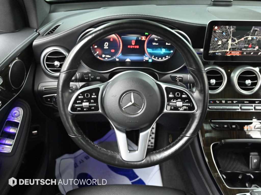 Mercedes-Benz GLC-Class — photo 13