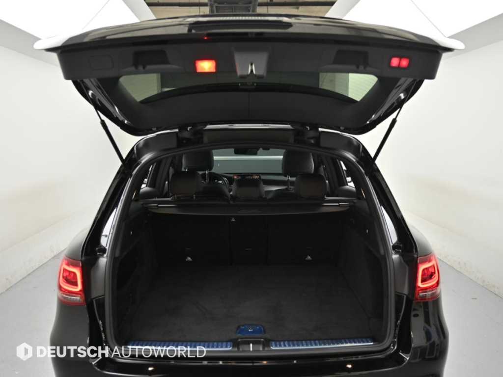 Mercedes-Benz GLC-Class — photo 19