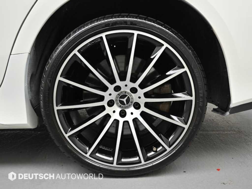 Mercedes-Benz CLS-Class — photo 05