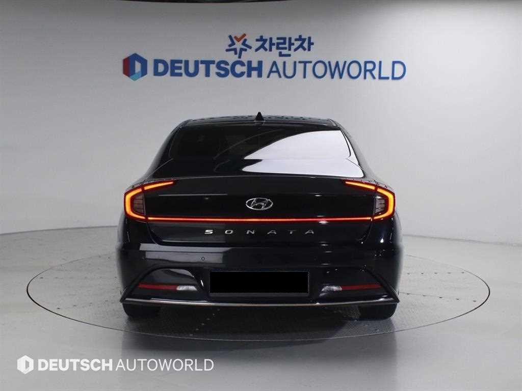 Hyundai Sonata — photo 04