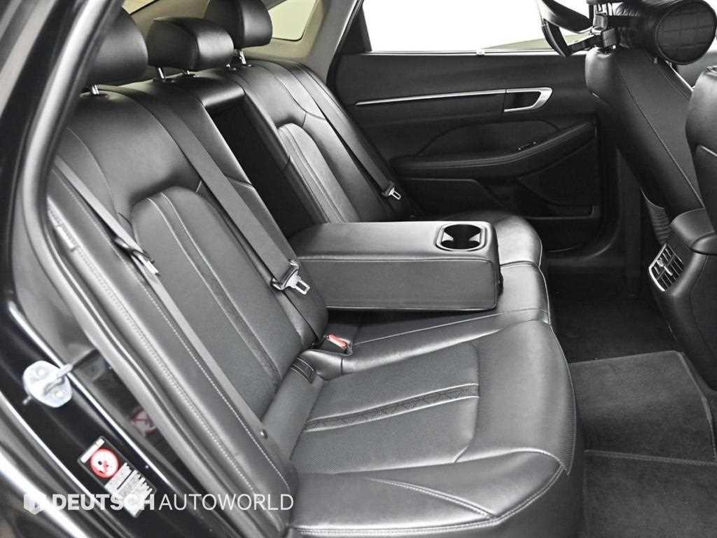 Hyundai Sonata — photo 12