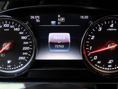 Mercedes-Benz E-Class — photo 09
