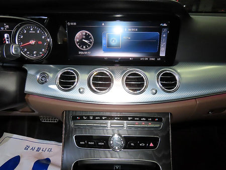 Mercedes-Benz E-Class — photo 11