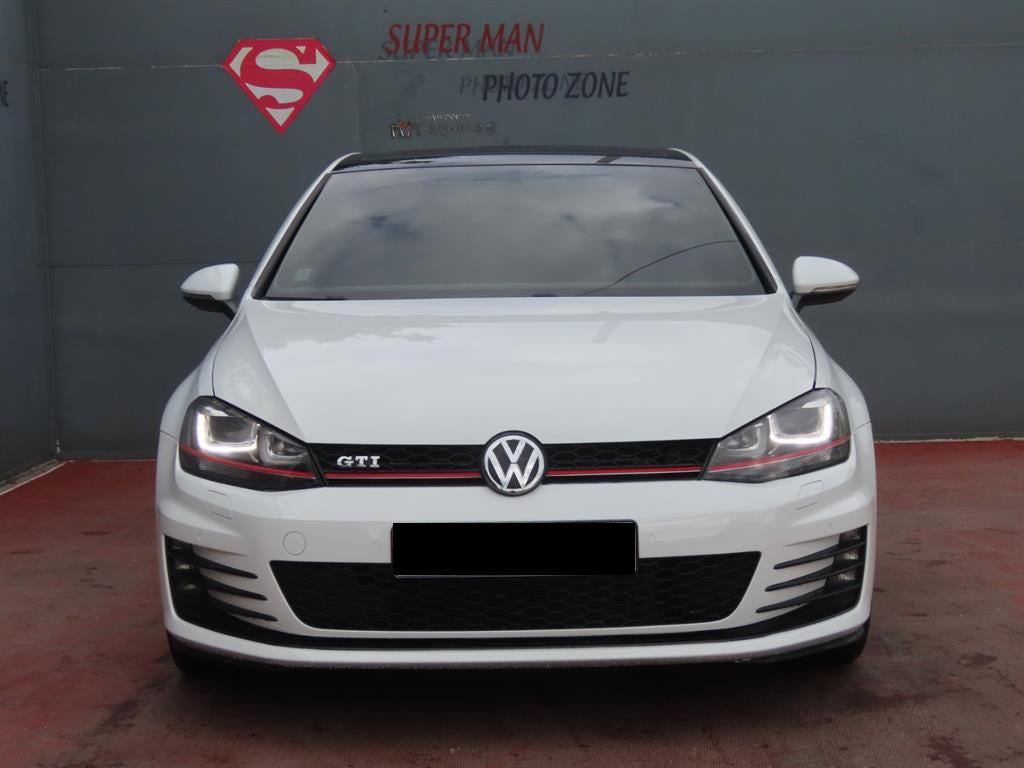 Volkswagen Golf — photo 02