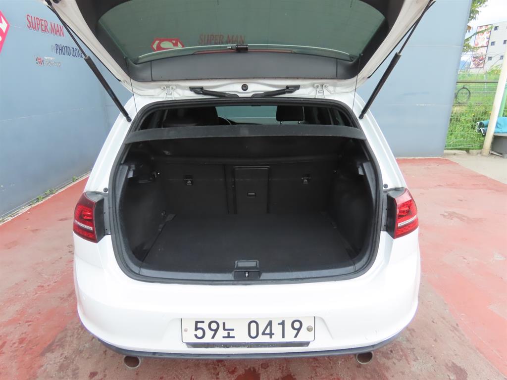 Volkswagen Golf — photo 05