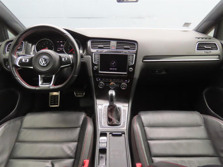 Volkswagen Golf — photo 07