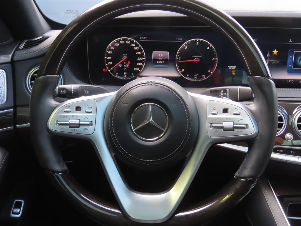 Mercedes-Benz S-Class — photo 11