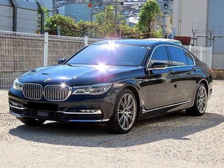 BMW 7-Series — photo 02