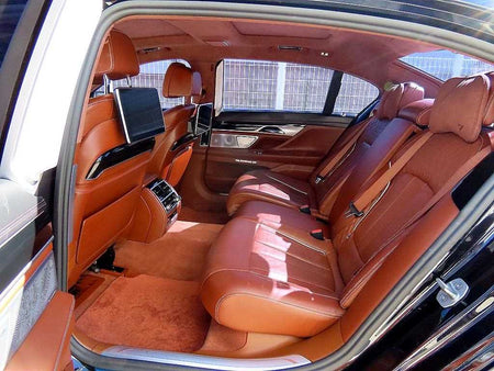 BMW 7-Series — photo 06