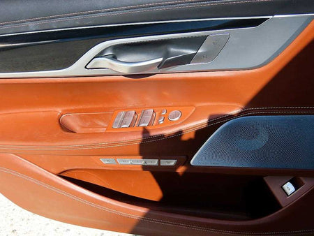 BMW 7-Series — photo 12