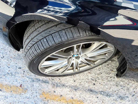 BMW 7-Series — photo 20