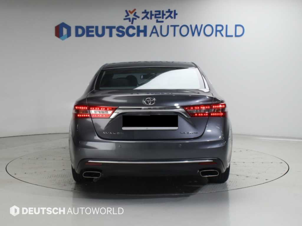 Toyota Avalon — photo 04
