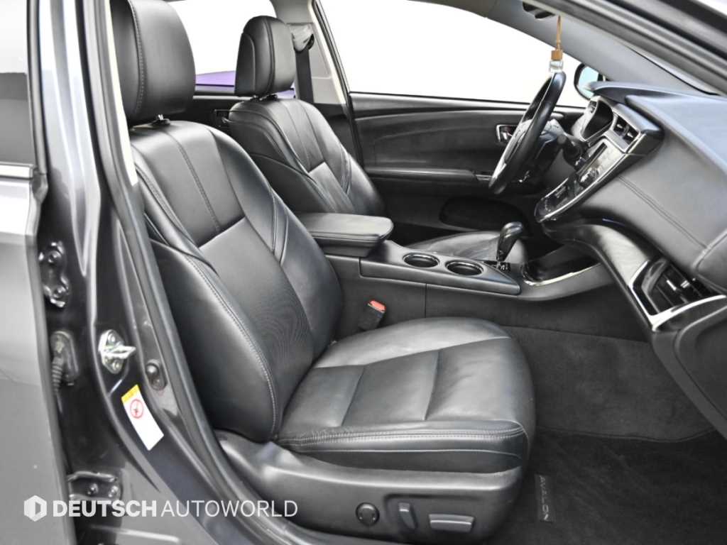 Toyota Avalon — photo 10