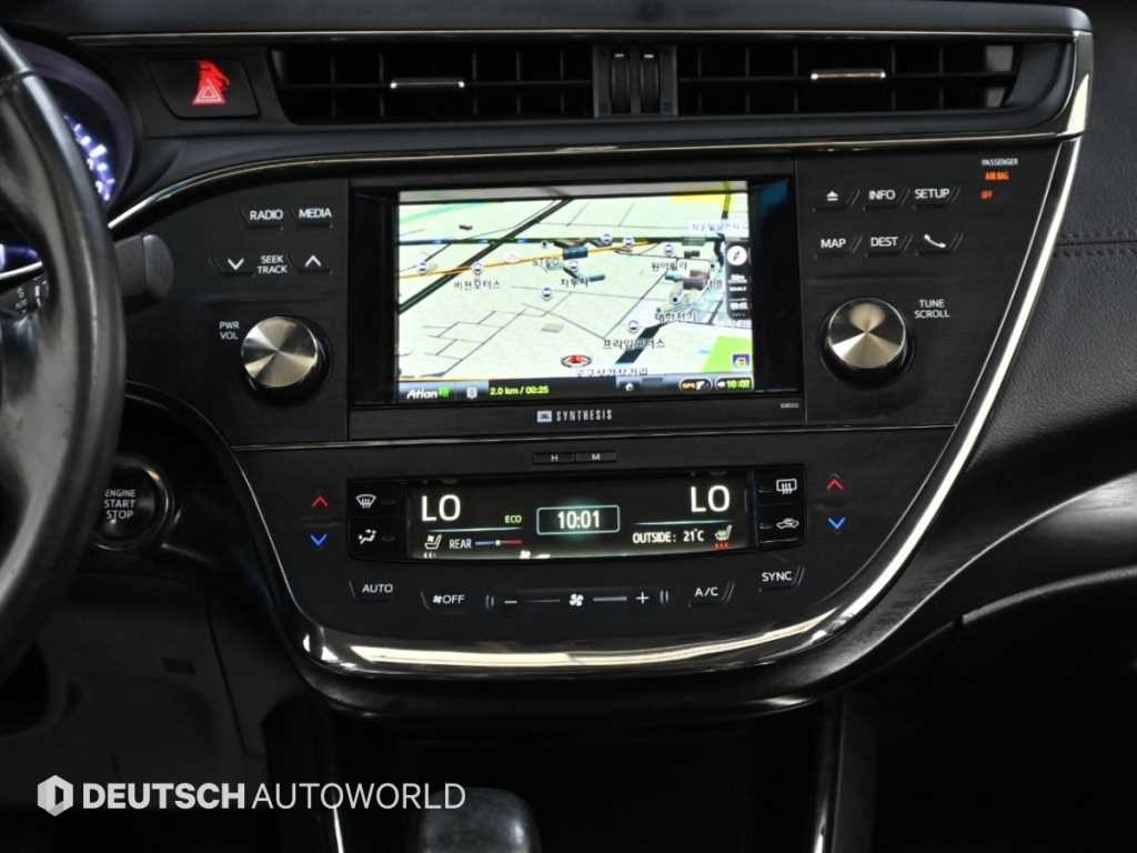 Toyota Avalon — photo 14