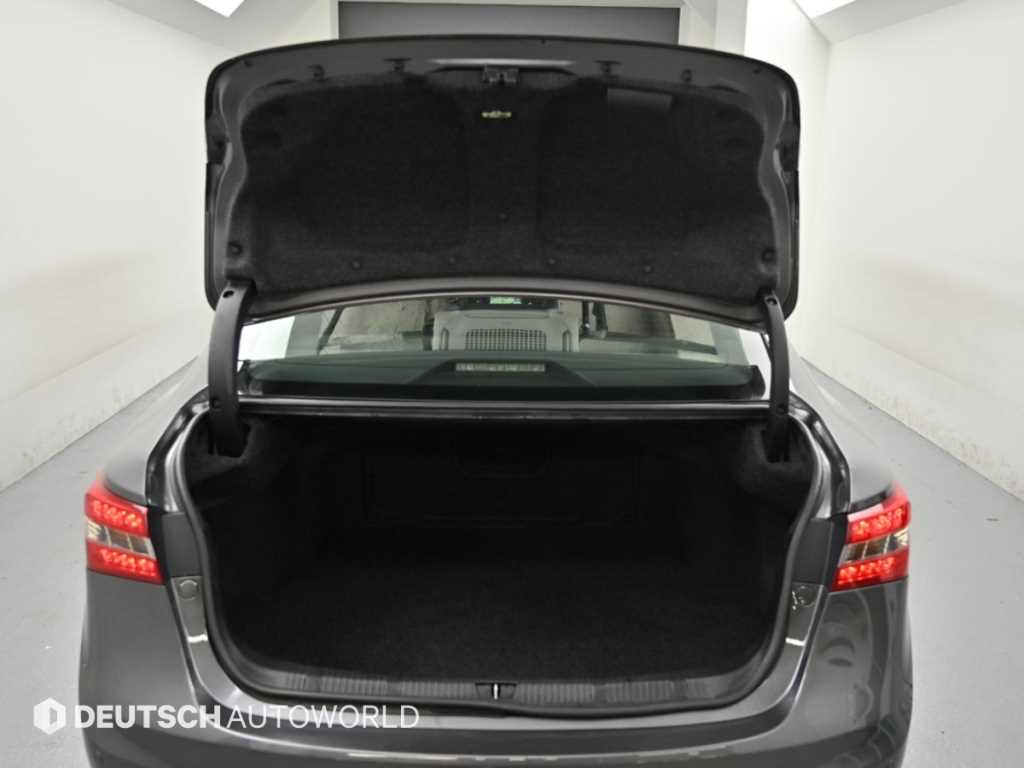 Toyota Avalon — photo 19