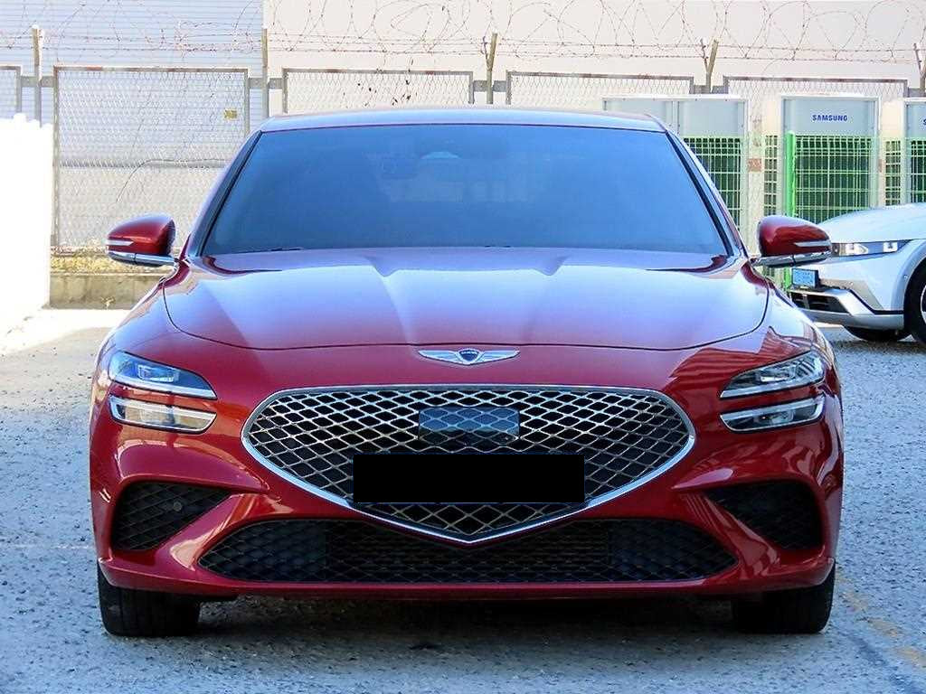Genesis G70 — photo 01