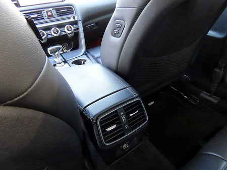 Genesis G70 — photo 17