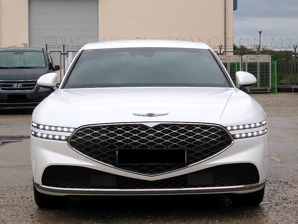 Genesis G90 — photo 01