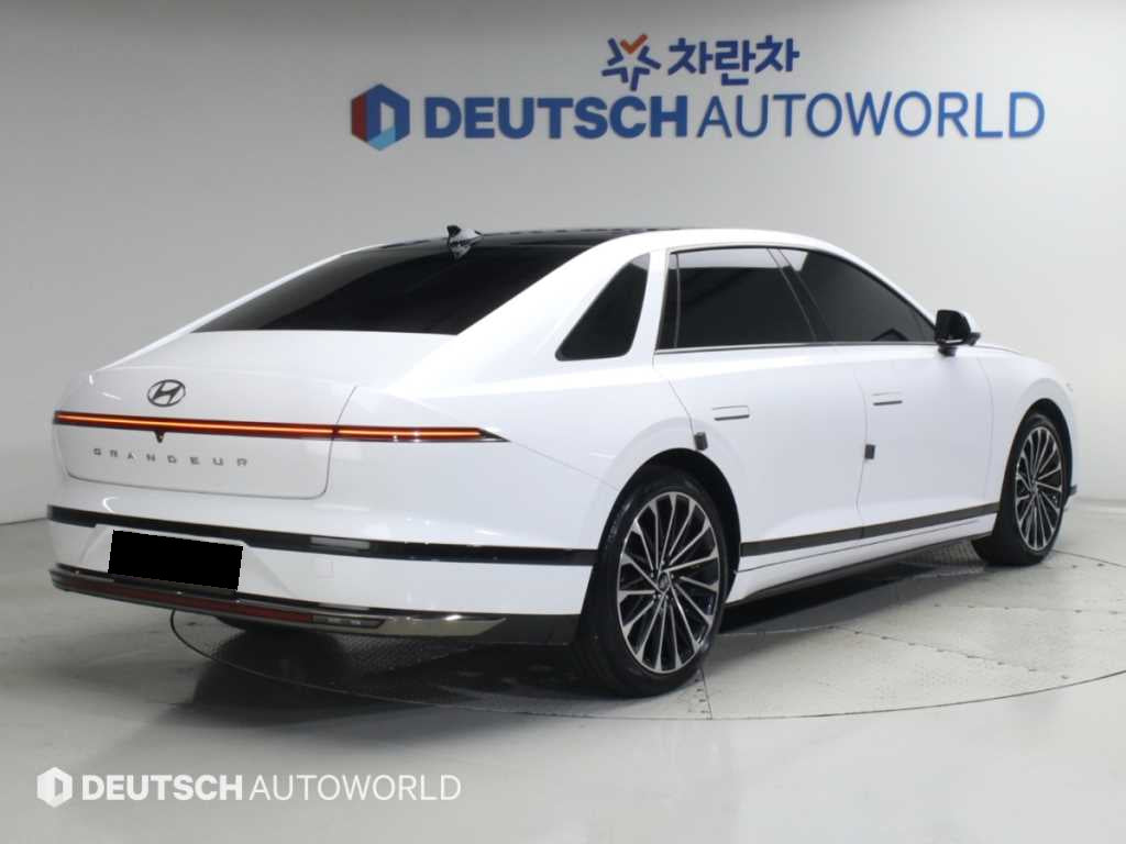 Hyundai Grandeur — photo 02