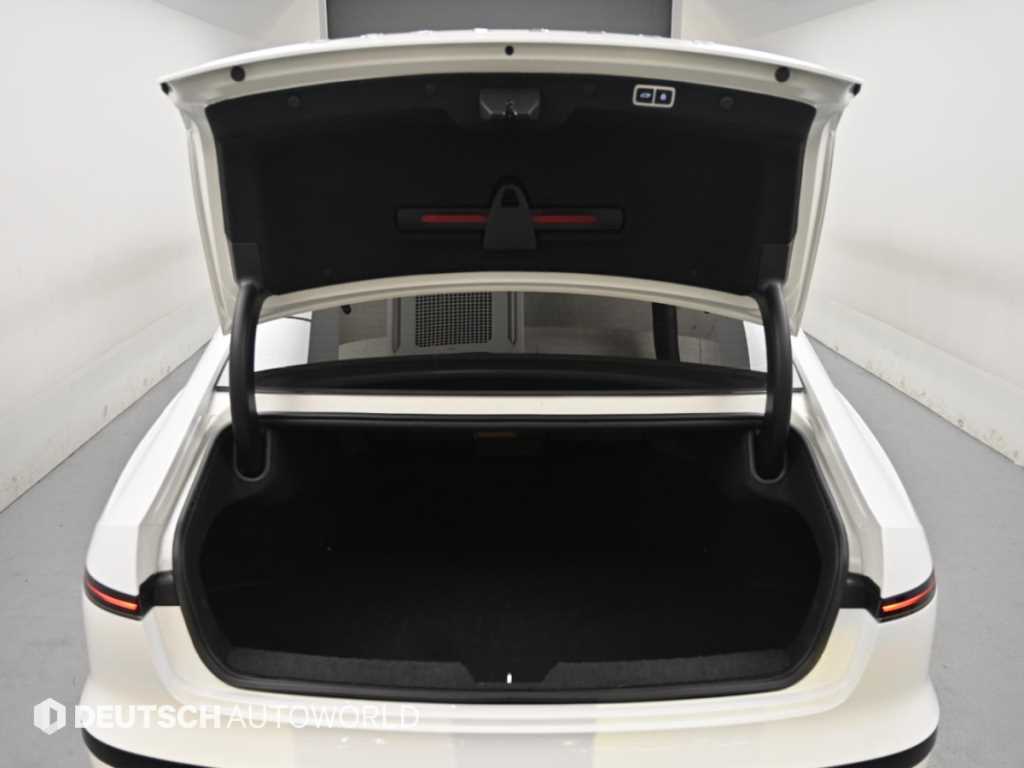 Hyundai Grandeur — photo 19