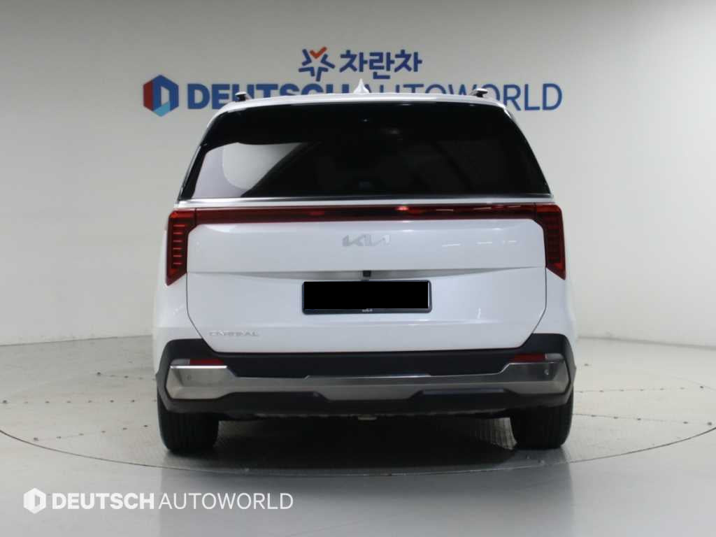Kia Carnival — photo 04