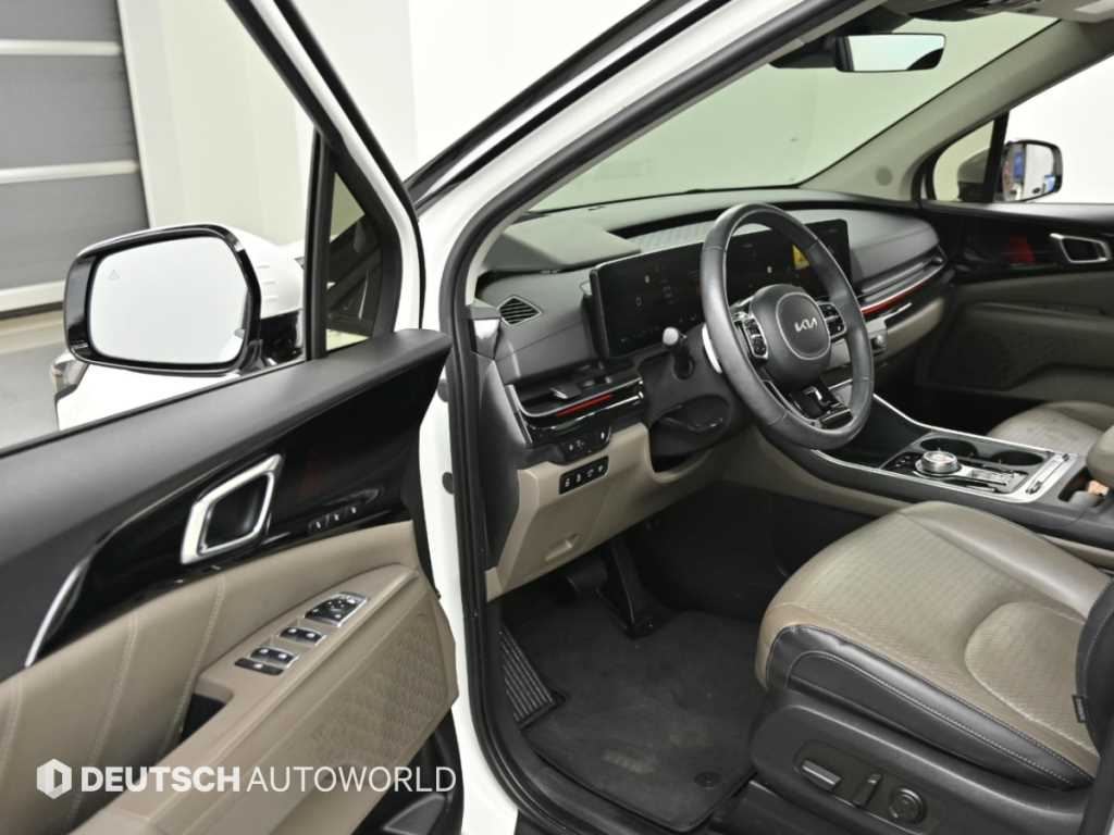 Kia Carnival — photo 11