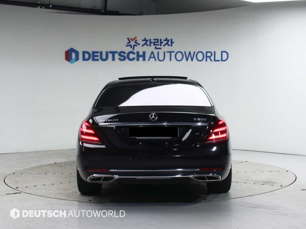 Mercedes-Benz S-Class — photo 04