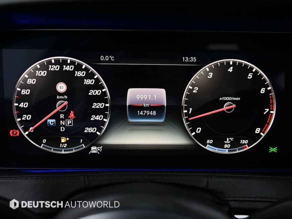 Mercedes-Benz S-Class — photo 08