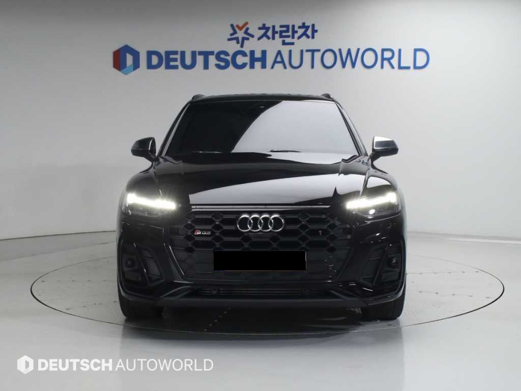 Audi SQ5 — photo 03