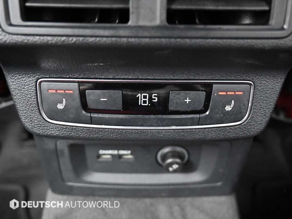 Audi SQ5 — photo 16