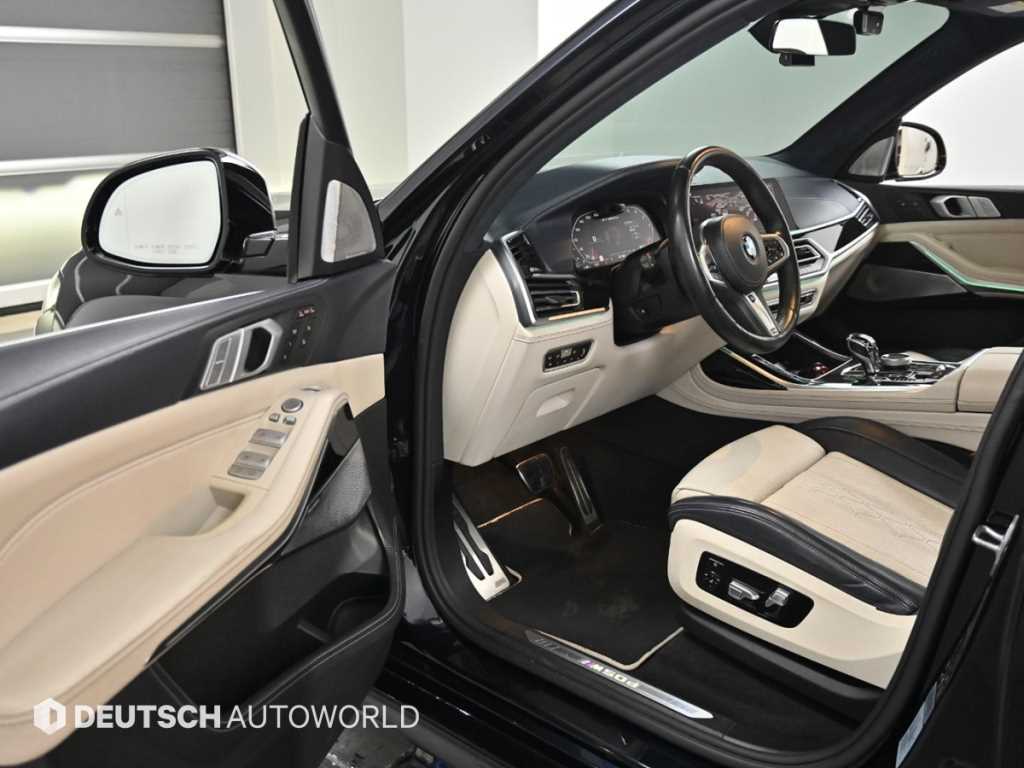 BMW X7 — photo 11