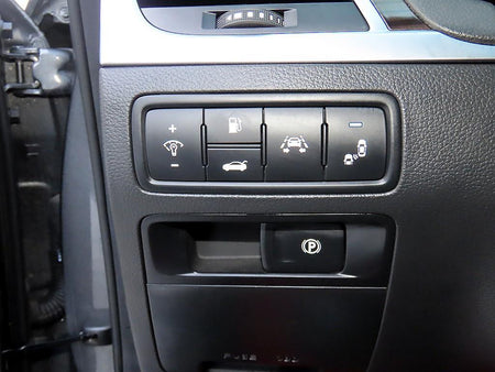 Genesis G80 — photo 12