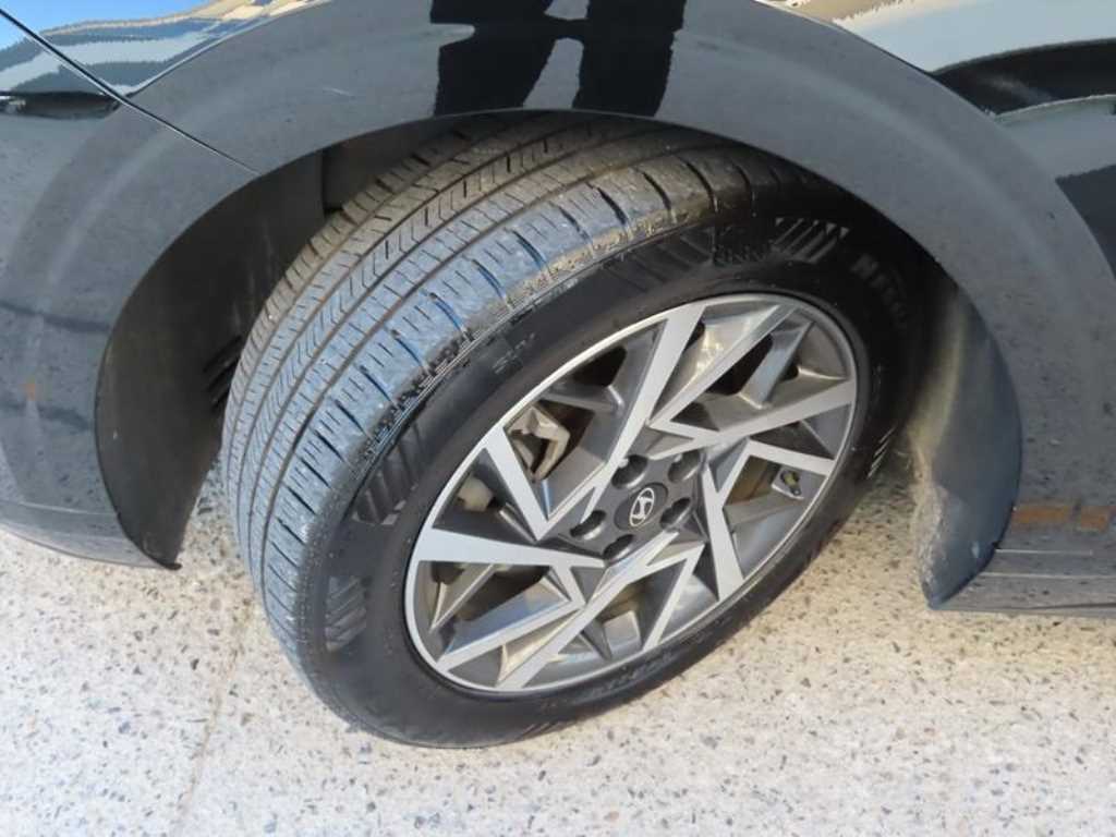 Hyundai Grandeur — photo 18