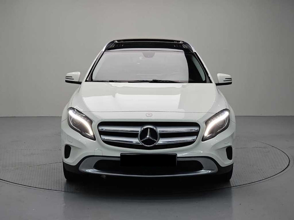 Mercedes-Benz GLA-Class — photo 02