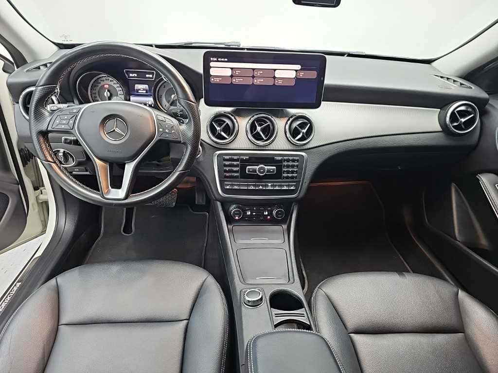 Mercedes-Benz GLA-Class — photo 07