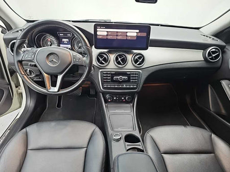 Mercedes-Benz GLA-Class — photo 07