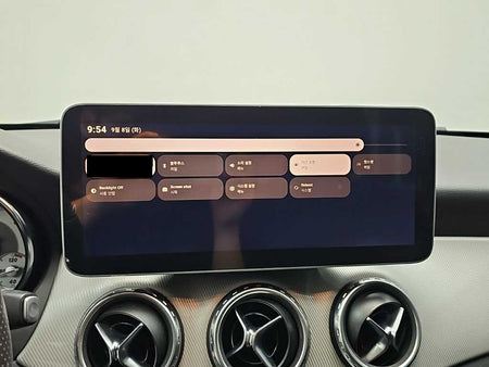 Mercedes-Benz GLA-Class — photo 14