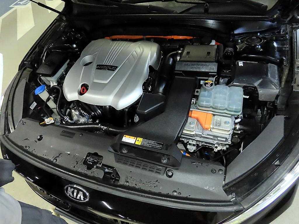 Kia K7 — photo 19