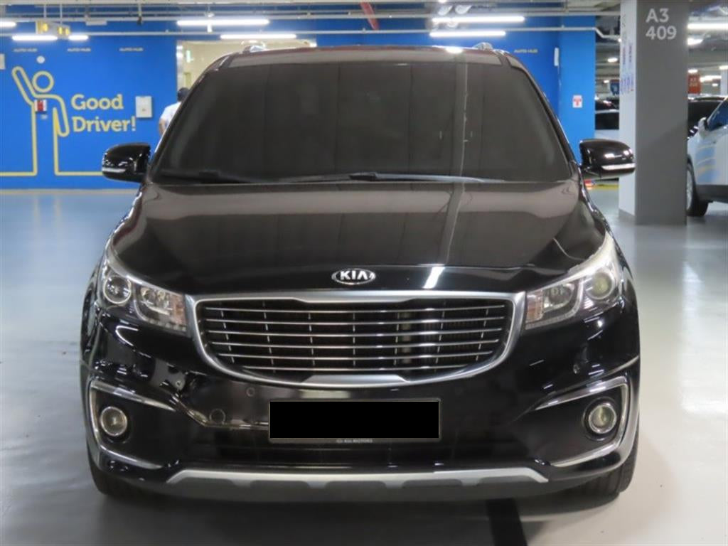Kia Carnival — photo 01