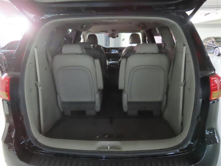 Kia Carnival — photo 18