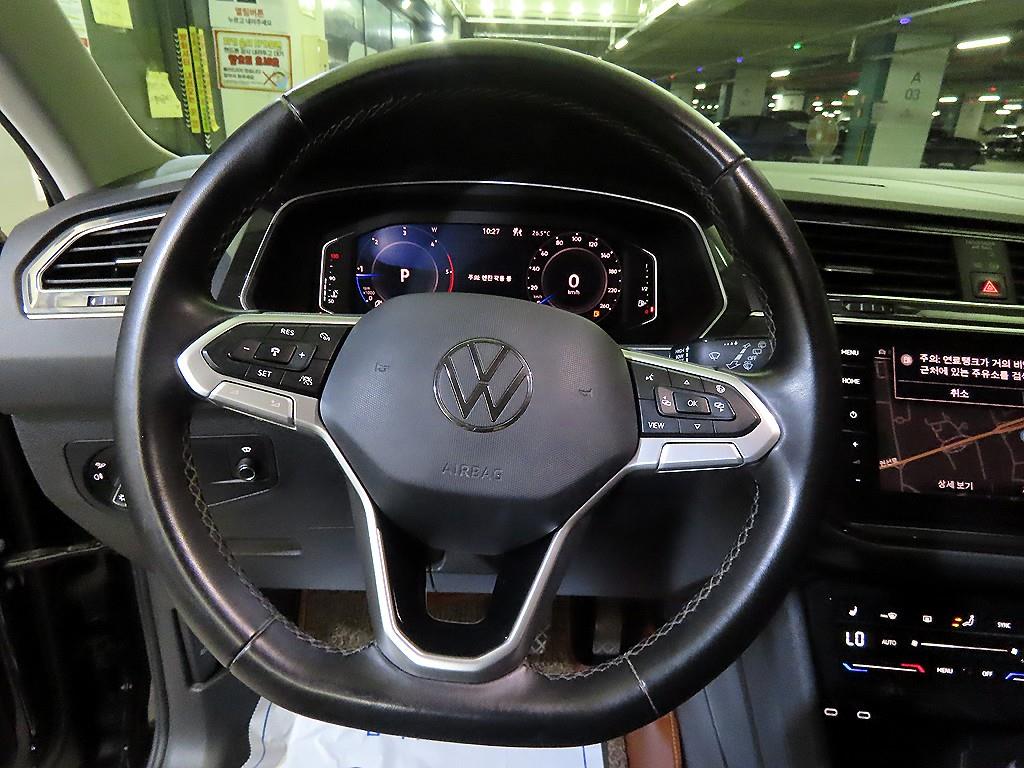 Volkswagen Tiguan — photo 08