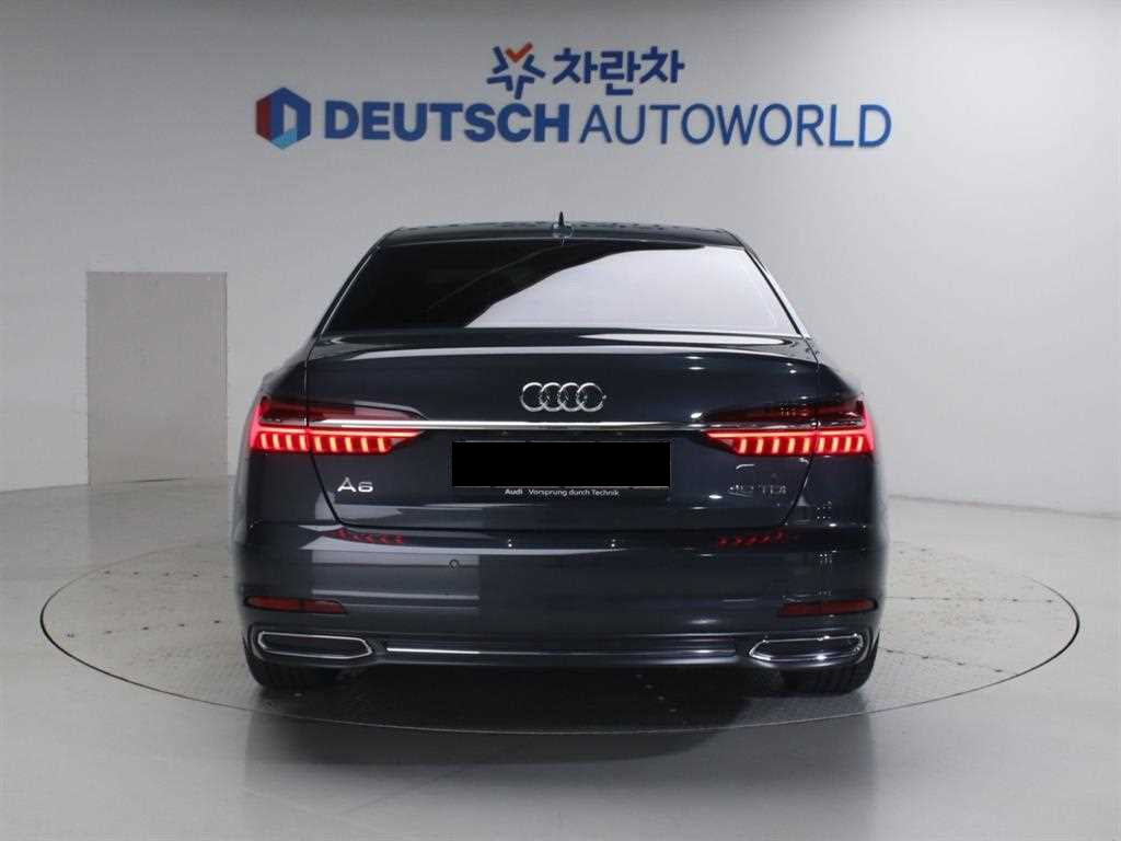 Audi A6 — photo 04
