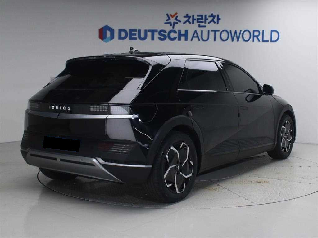 Hyundai Ioniq5 — photo 02