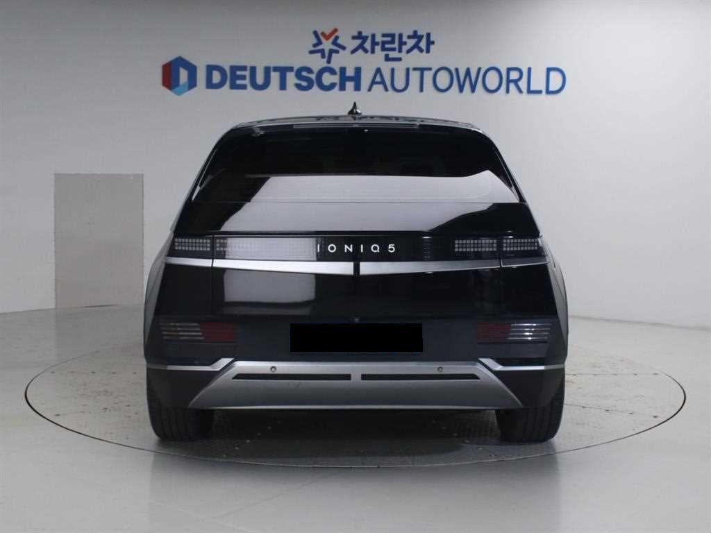 Hyundai Ioniq5 — photo 04