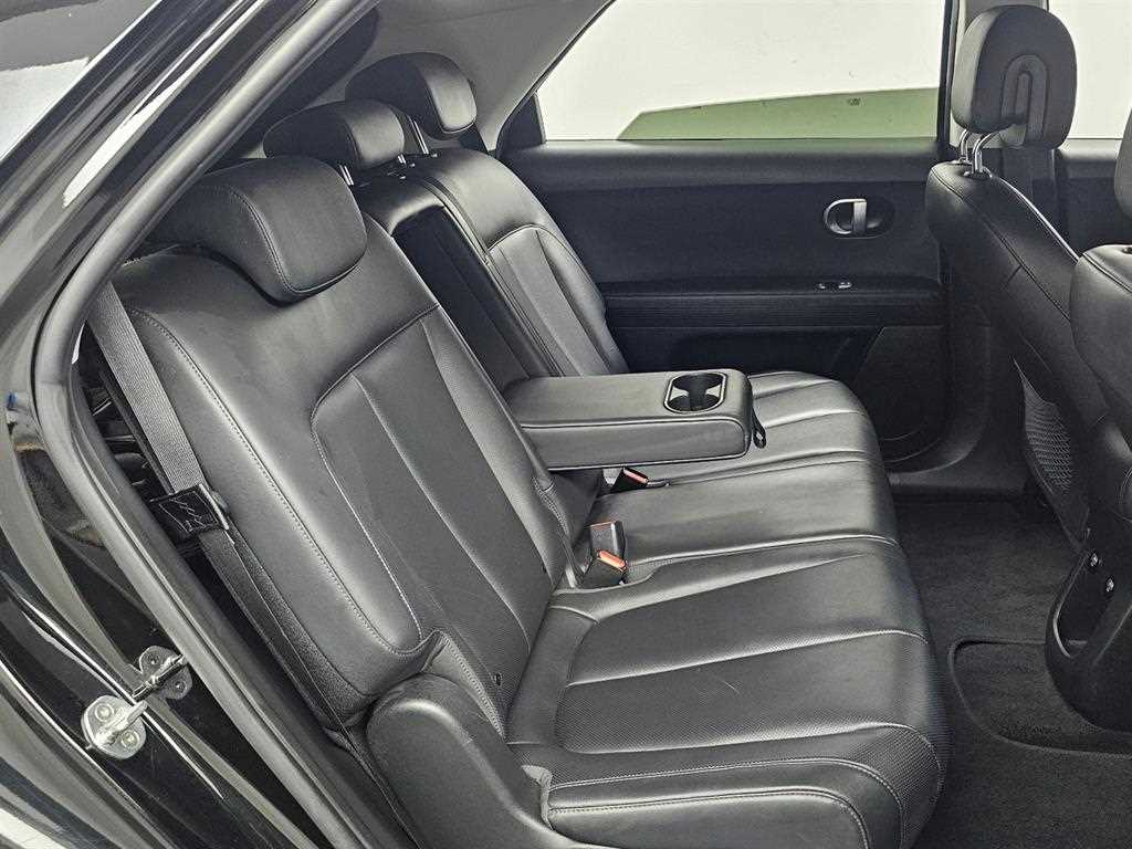 Hyundai Ioniq5 — photo 12