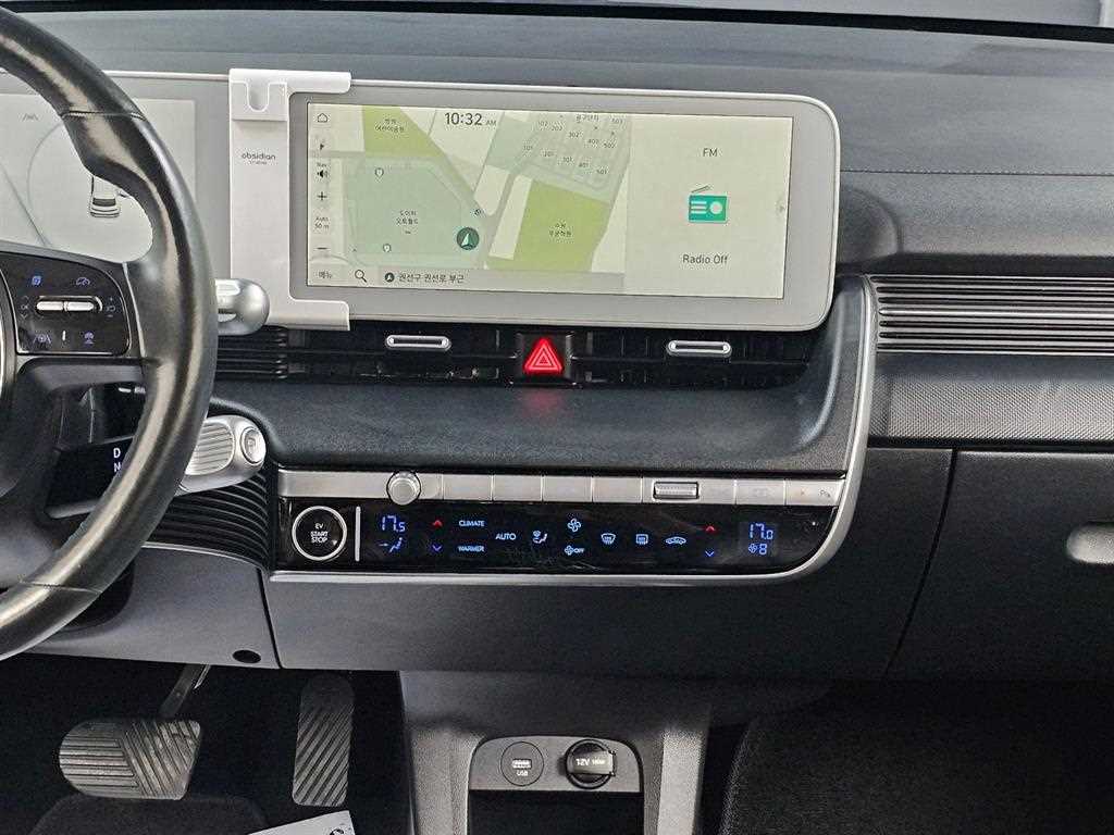 Hyundai Ioniq5 — photo 14