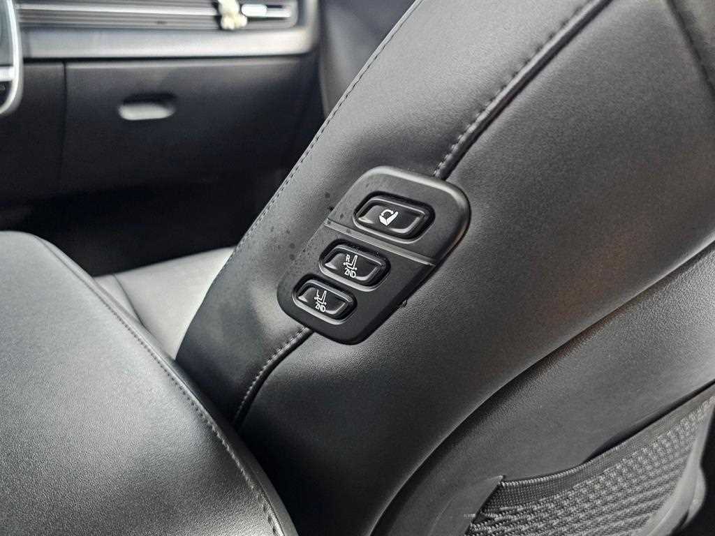 Hyundai Ioniq5 — photo 18