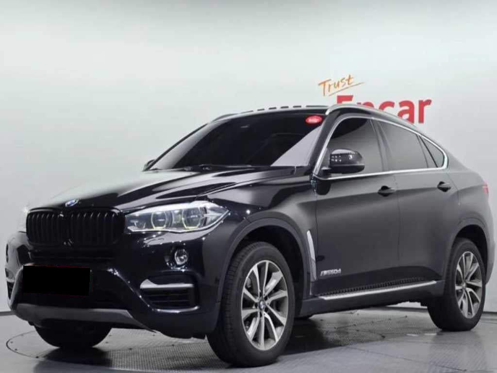 BMW X6 — photo 01