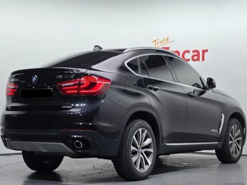 BMW X6 — photo 02
